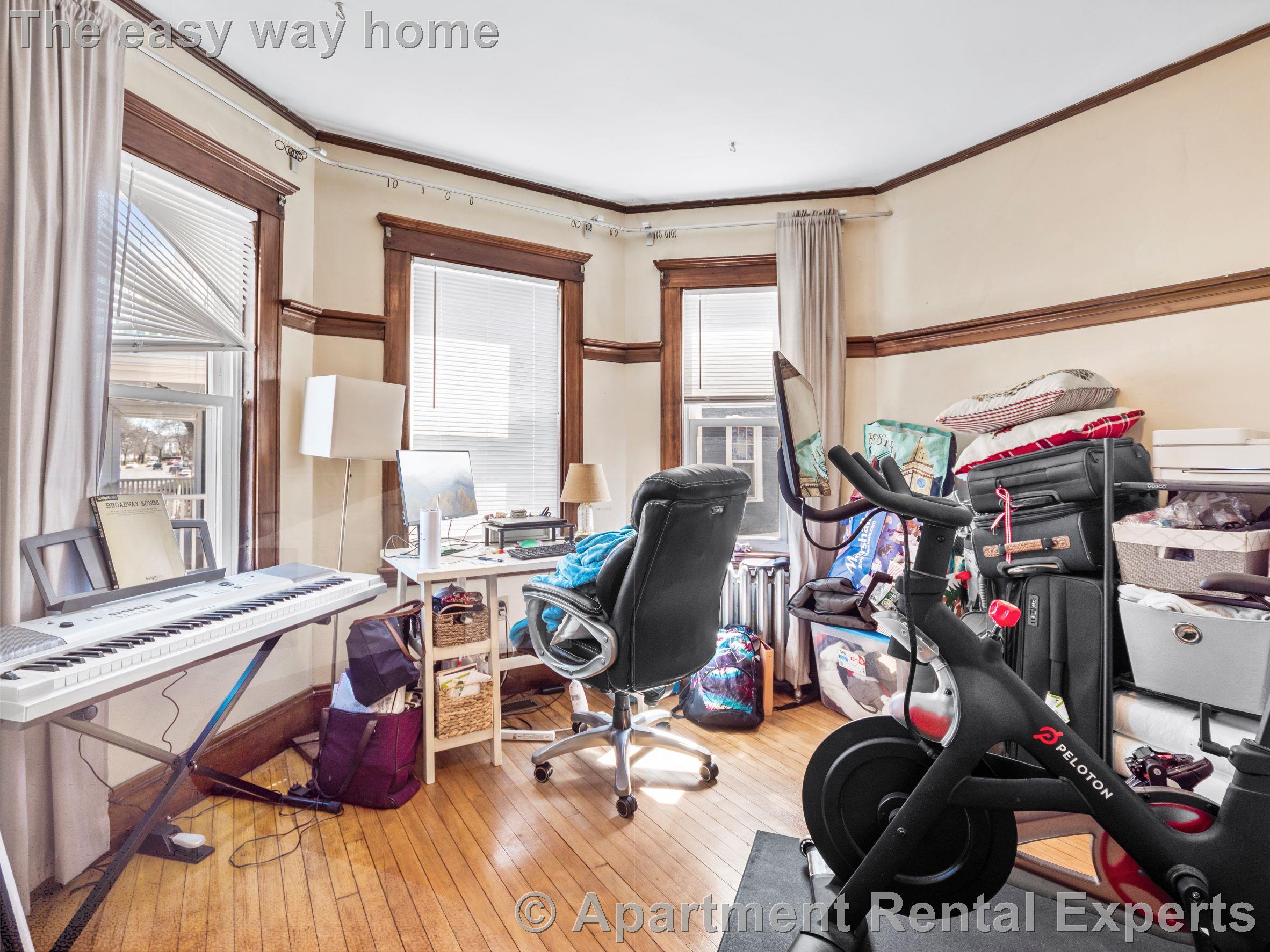 60 Powderhouse Blvd, Davis Square