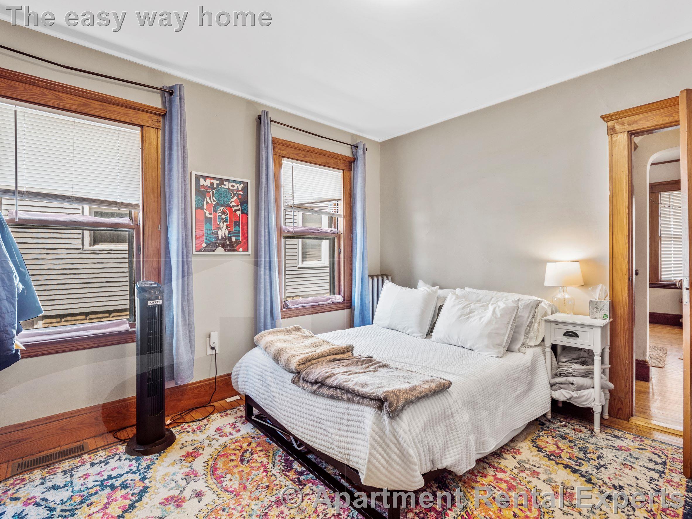 60 Powderhouse Blvd, Davis Square