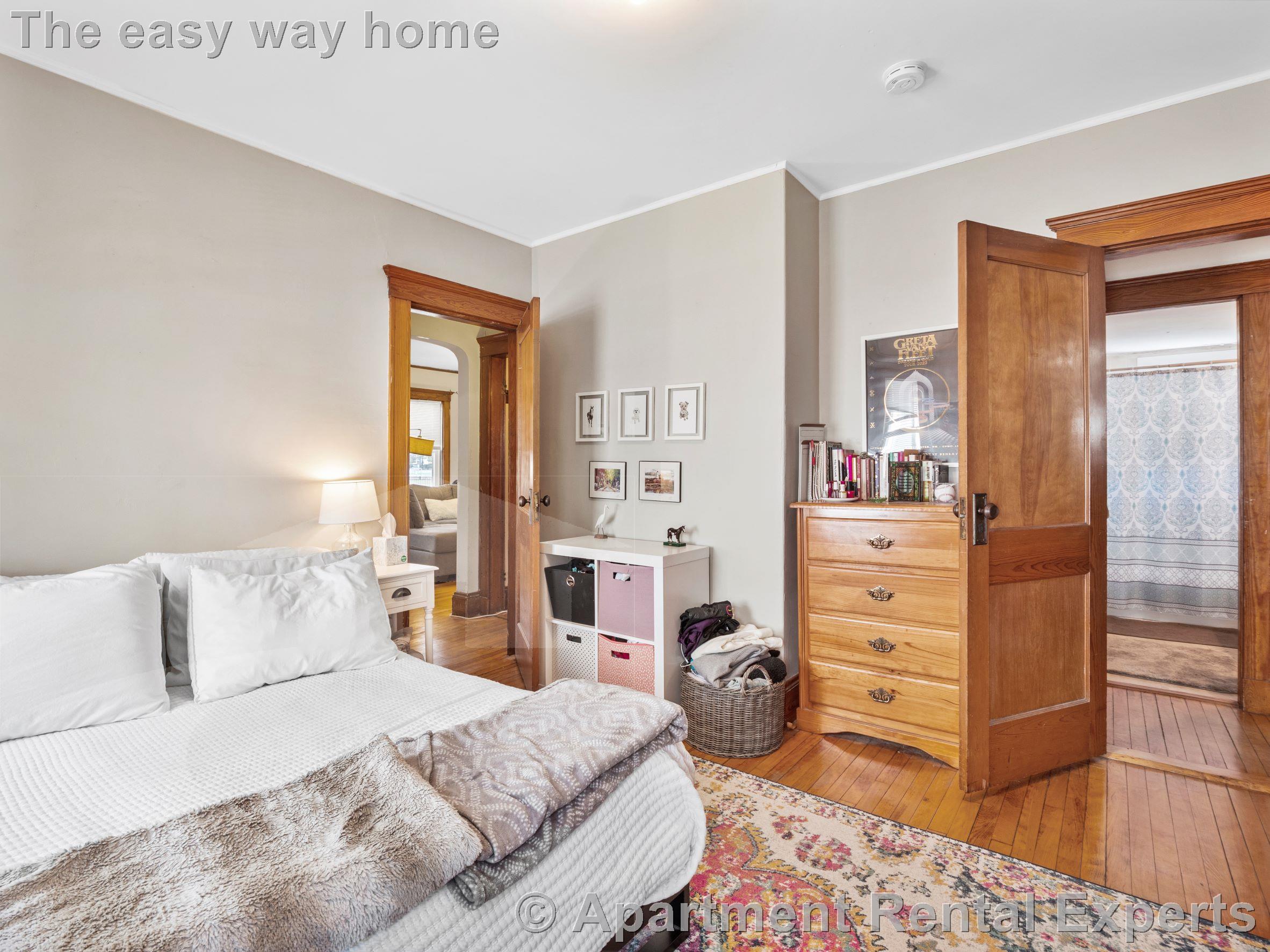 60 Powderhouse Blvd, Davis Square