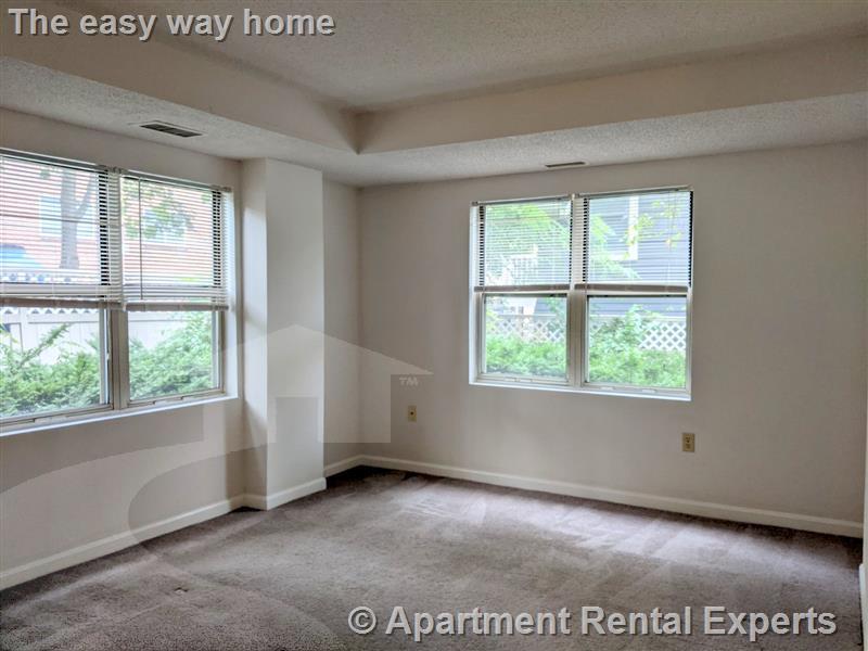 175 Beacon St, Ward Two