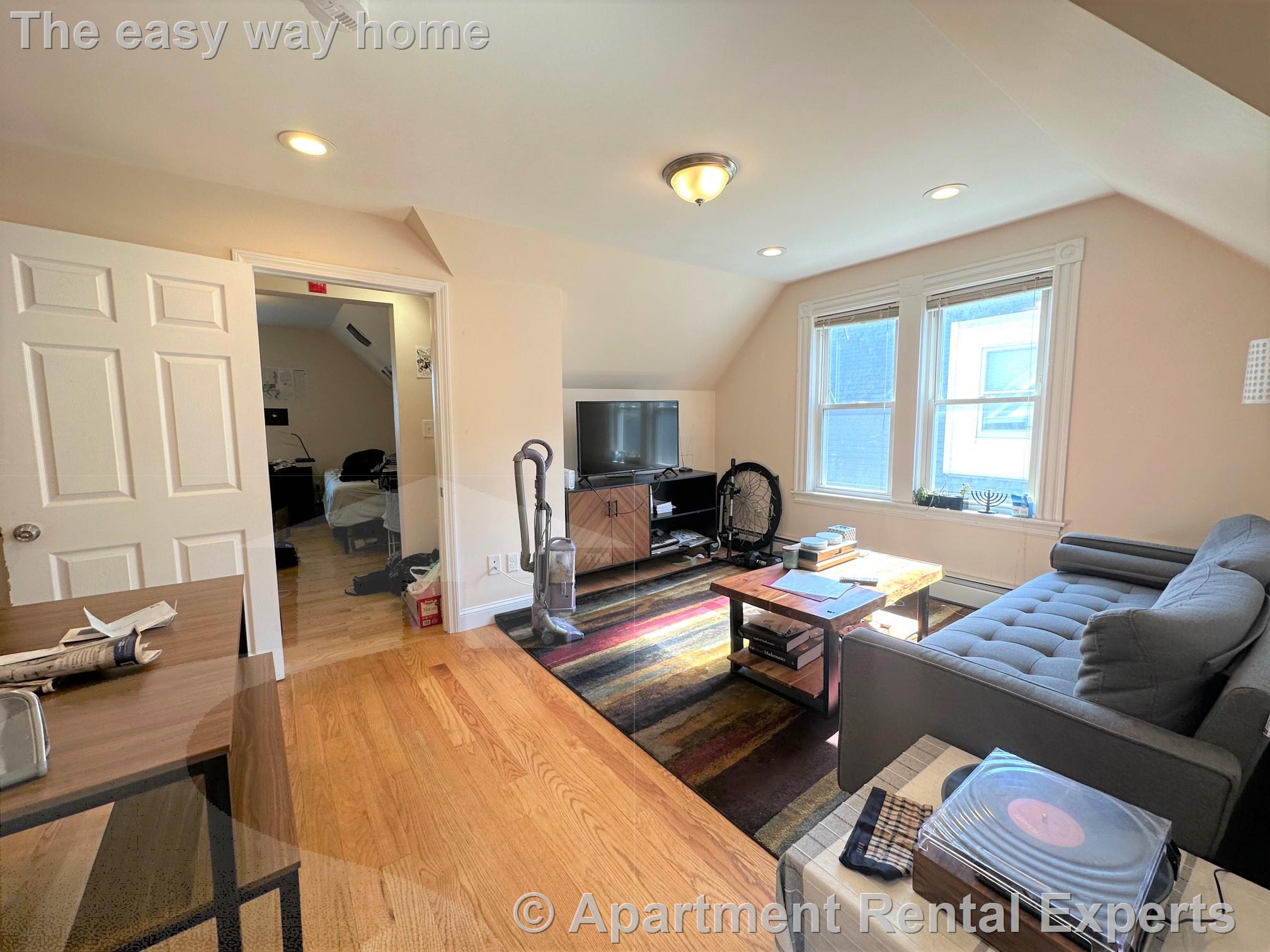 19 Lesley Ave, Davis Square