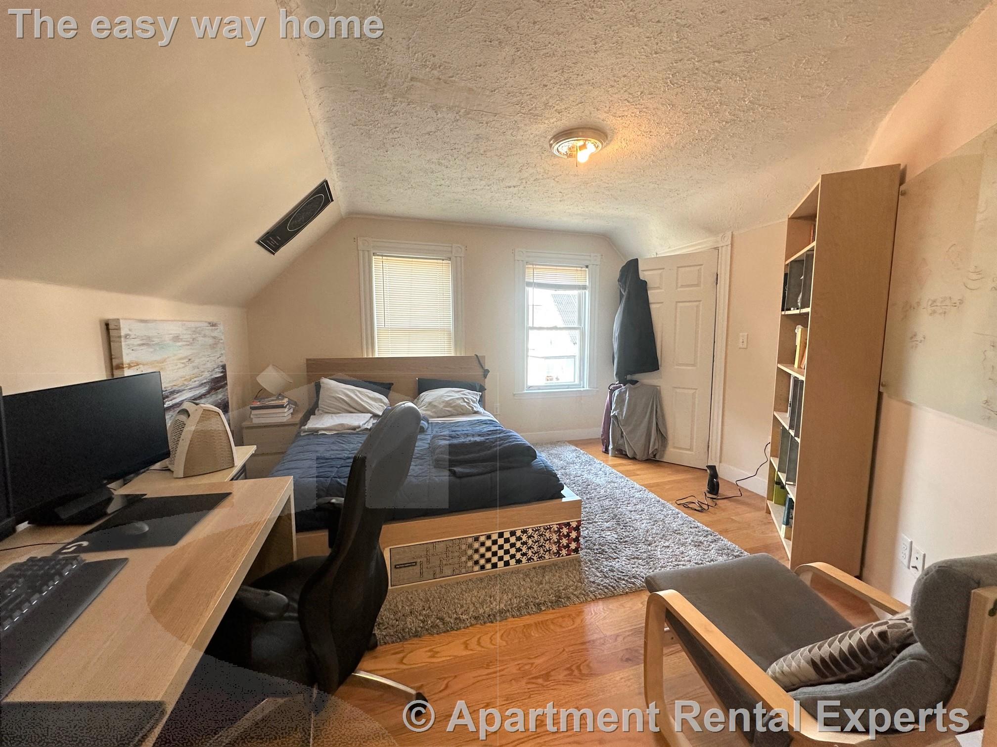 19 Lesley Ave, Davis Square