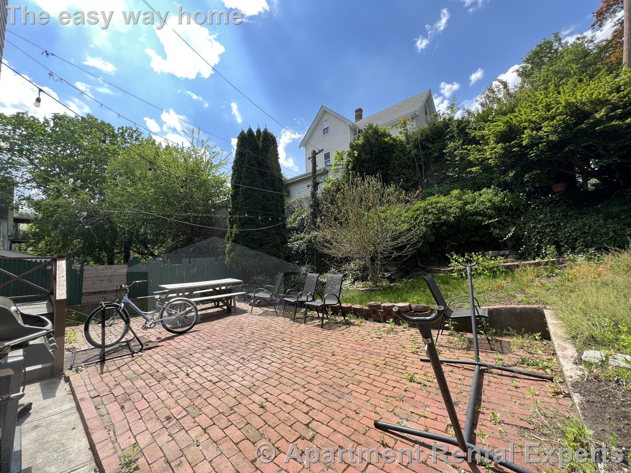 27-29 Cameron Ave, Davis Square