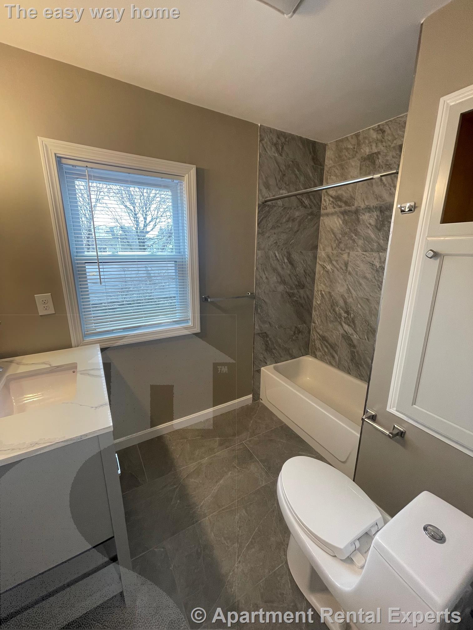 1 Theriault Ct, North Cambridge