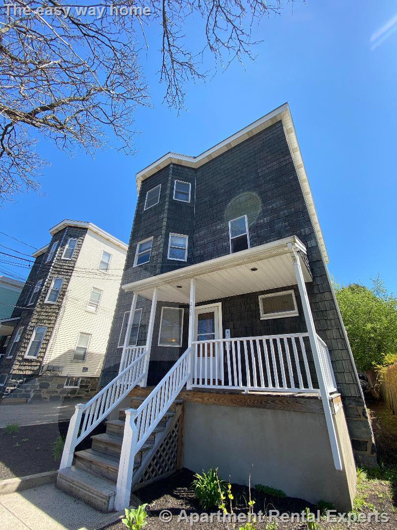 217 Holland St, Davis Square