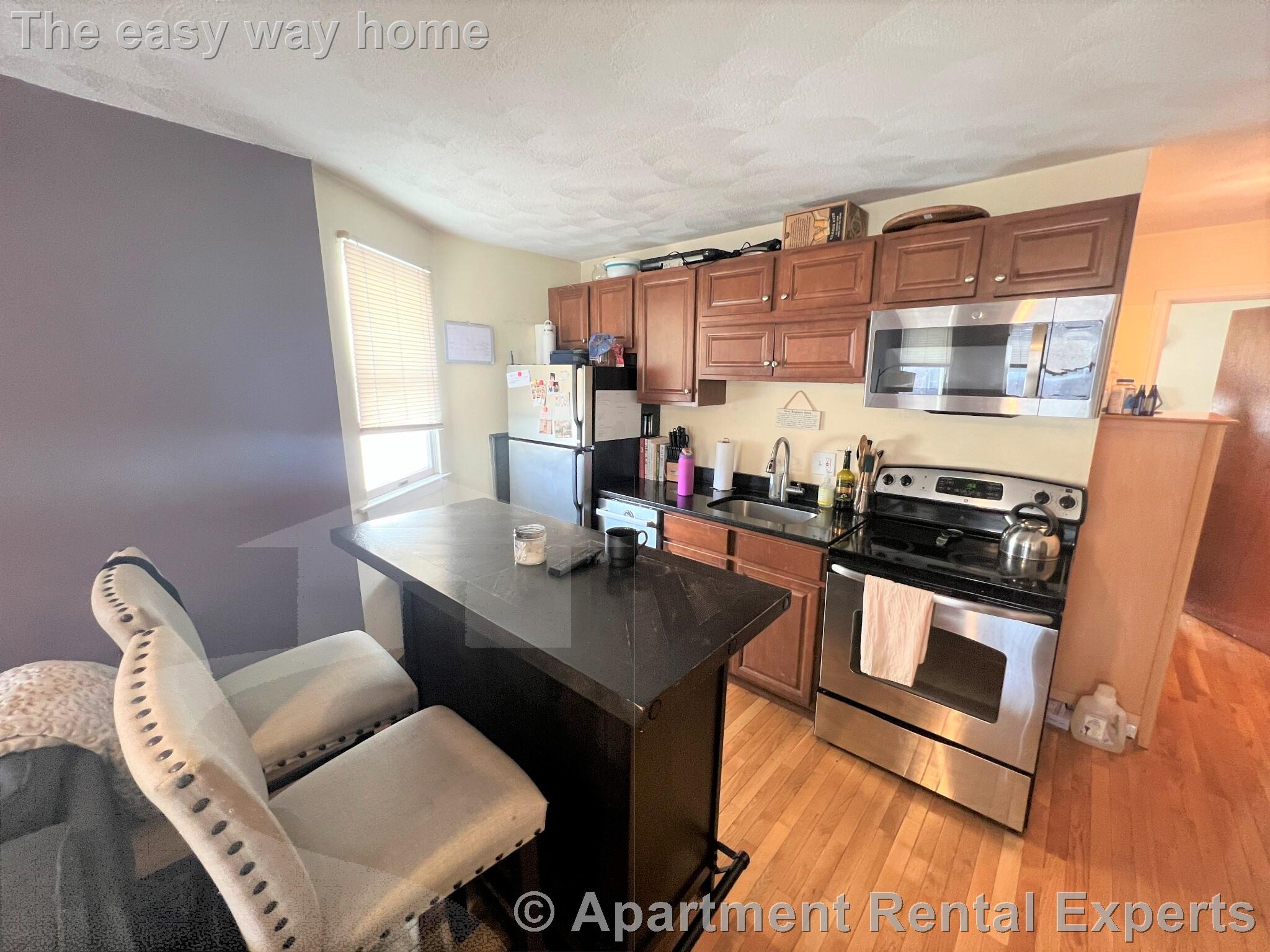 217 Holland St, Davis Square