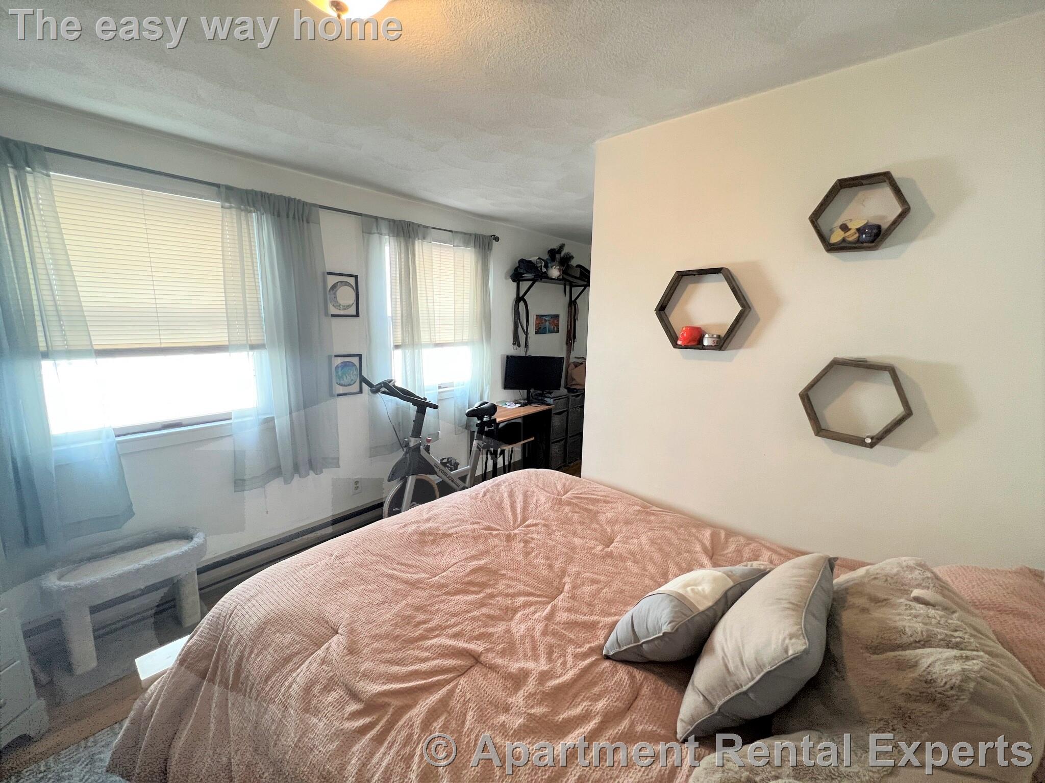 217 Holland St, Davis Square