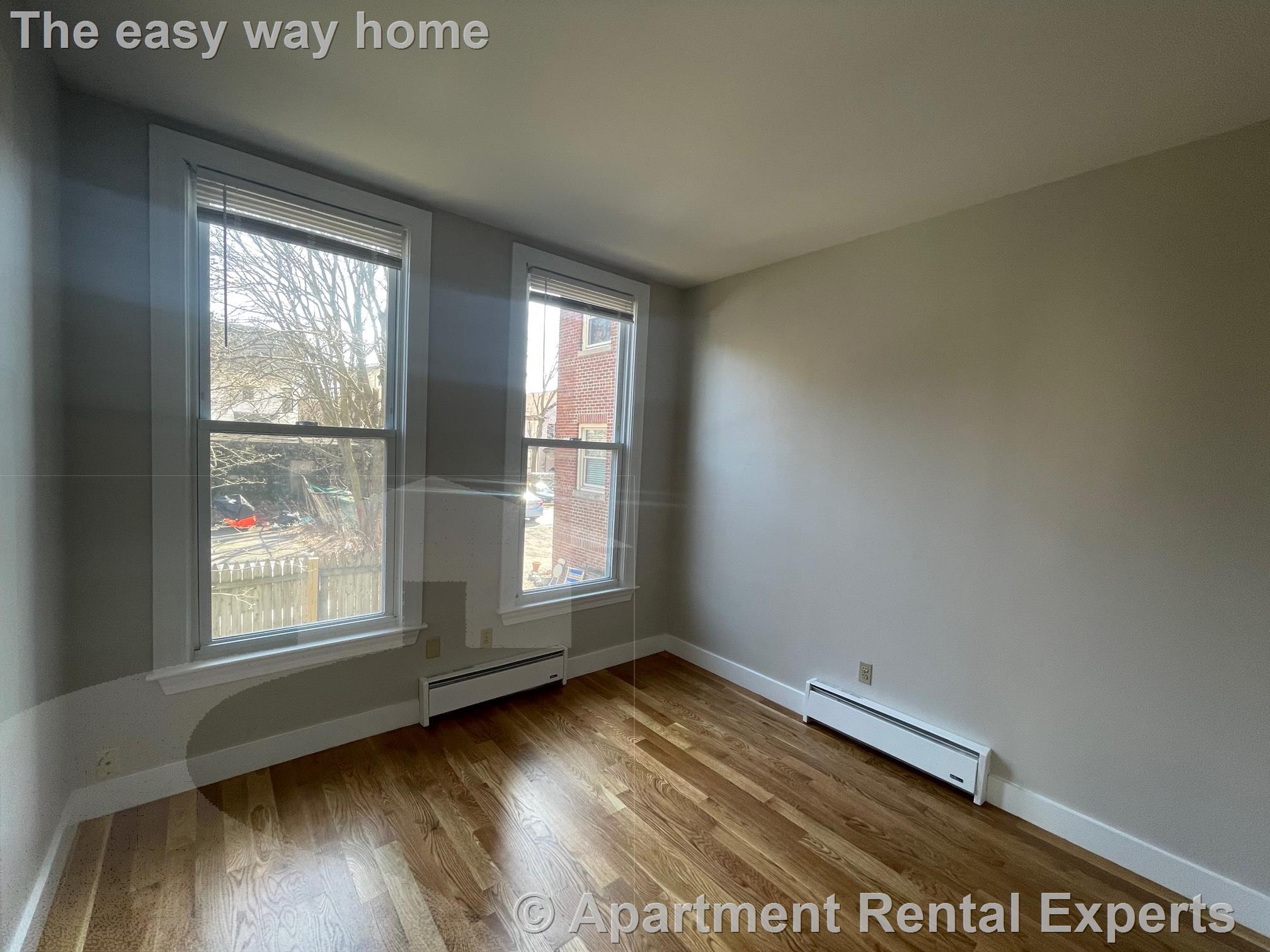 14 Chestnut St, Malden Center