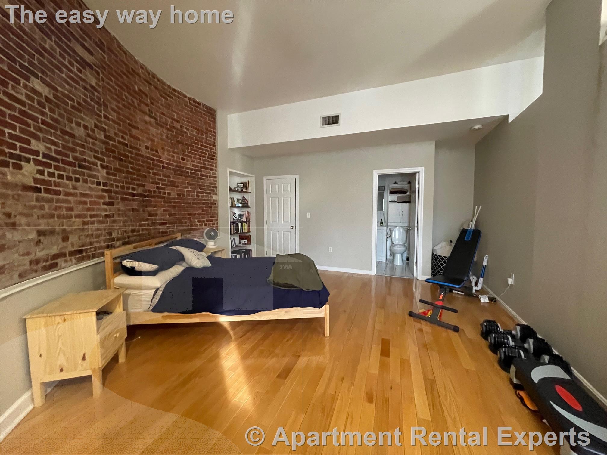 17 Bow St, Union Square