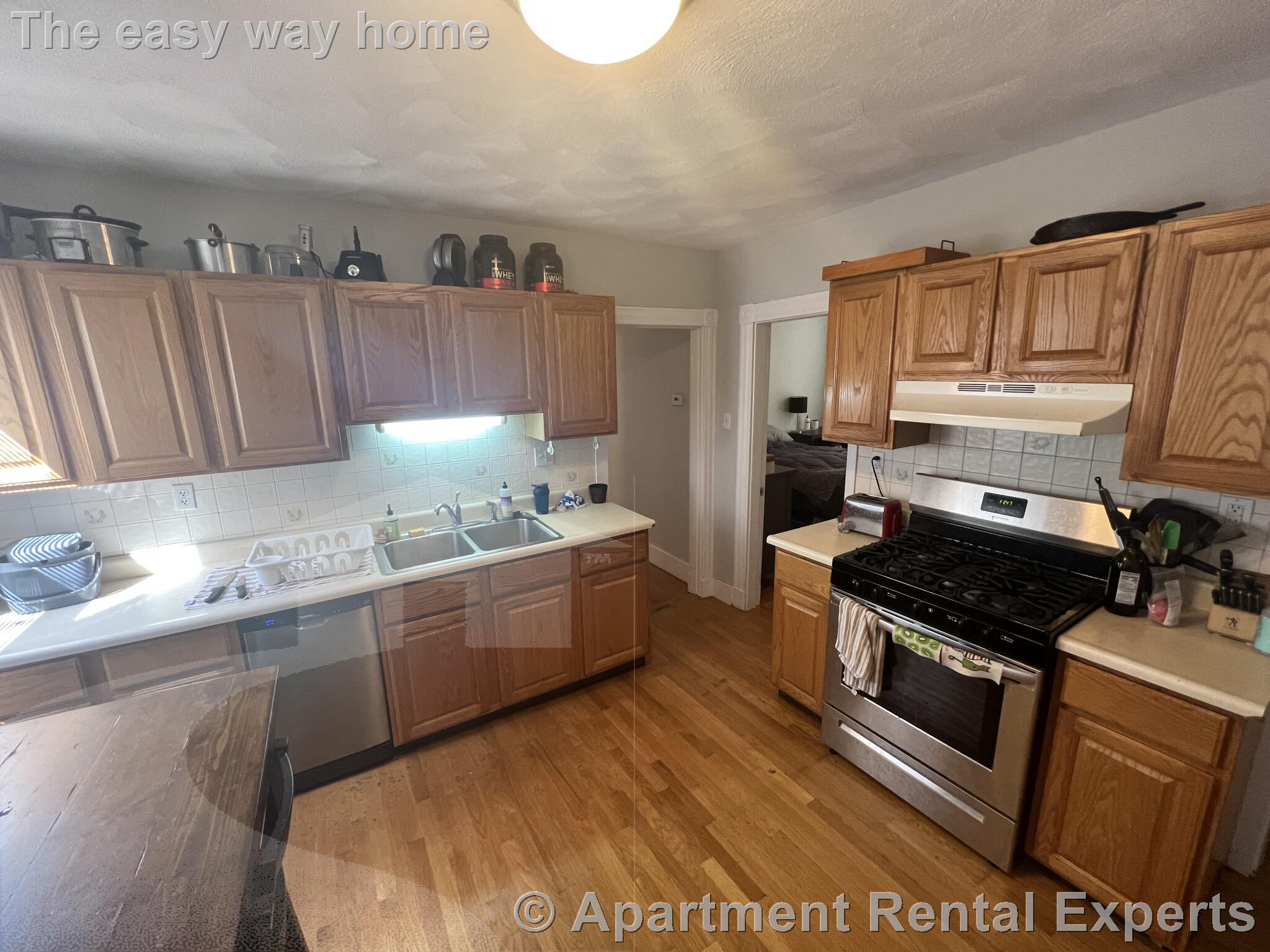 24 Ellington Rd, Davis Square