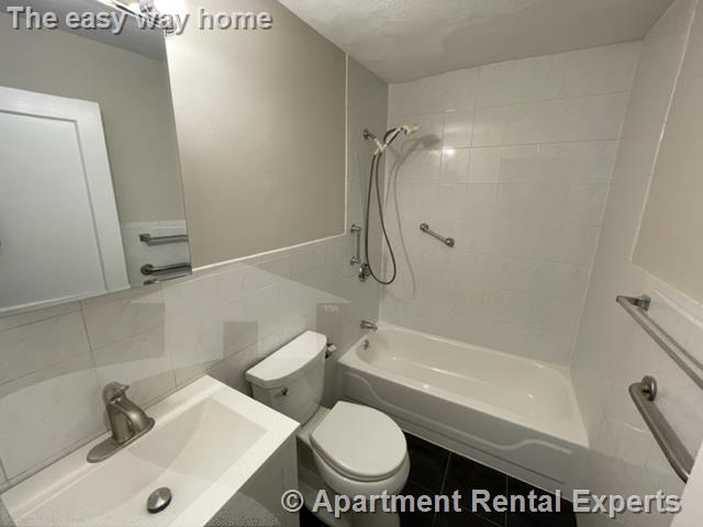 72-74 Washington St, Salem St. Area