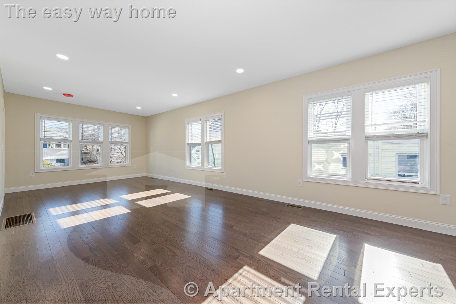 232 Fulton St, Medford Square