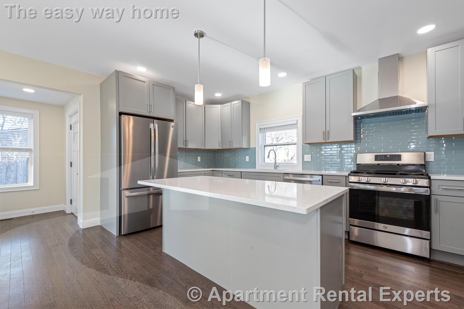 232 Fulton St, Medford Square