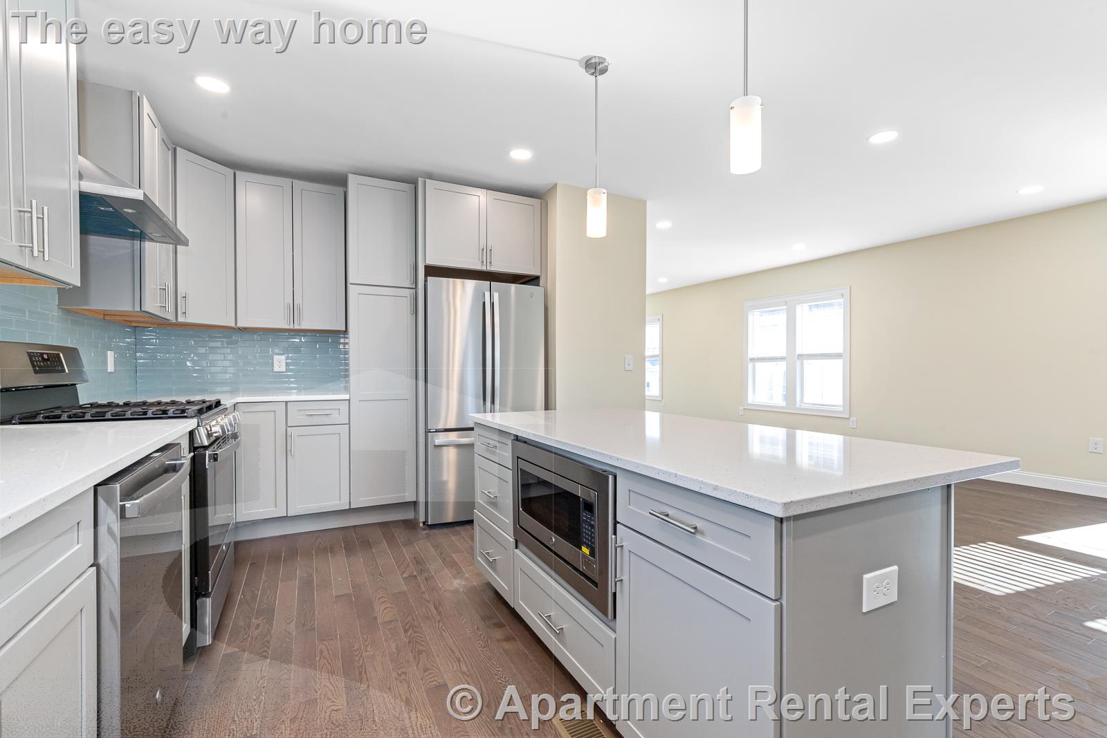 232 Fulton St, Medford Square