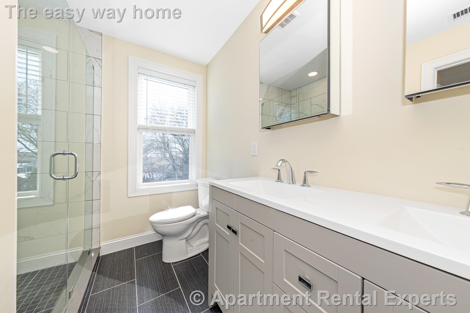 232 Fulton St, Medford Square