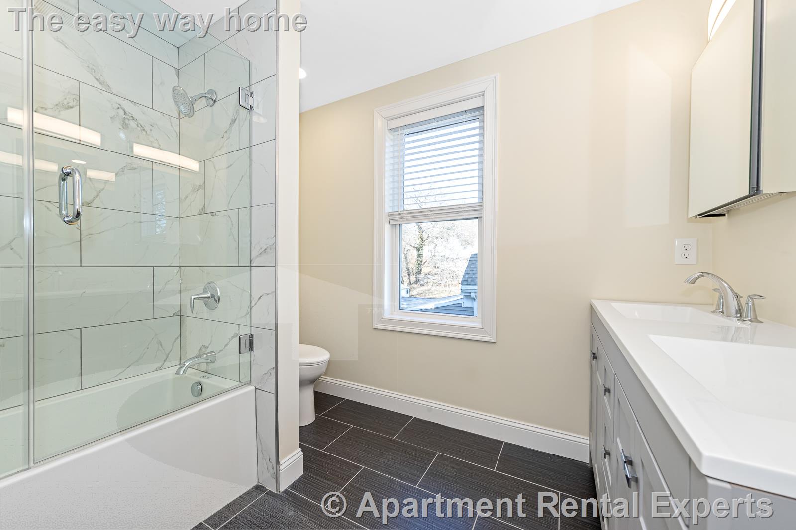 232 Fulton St, Medford Square