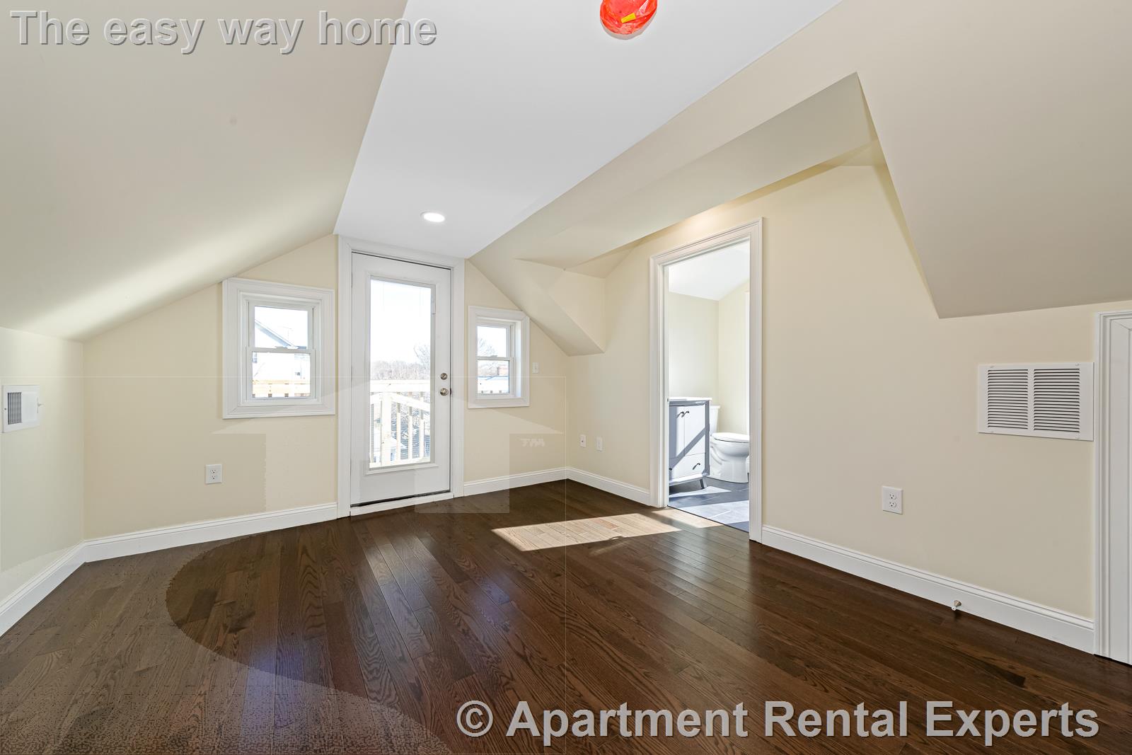 232 Fulton St, Medford Square