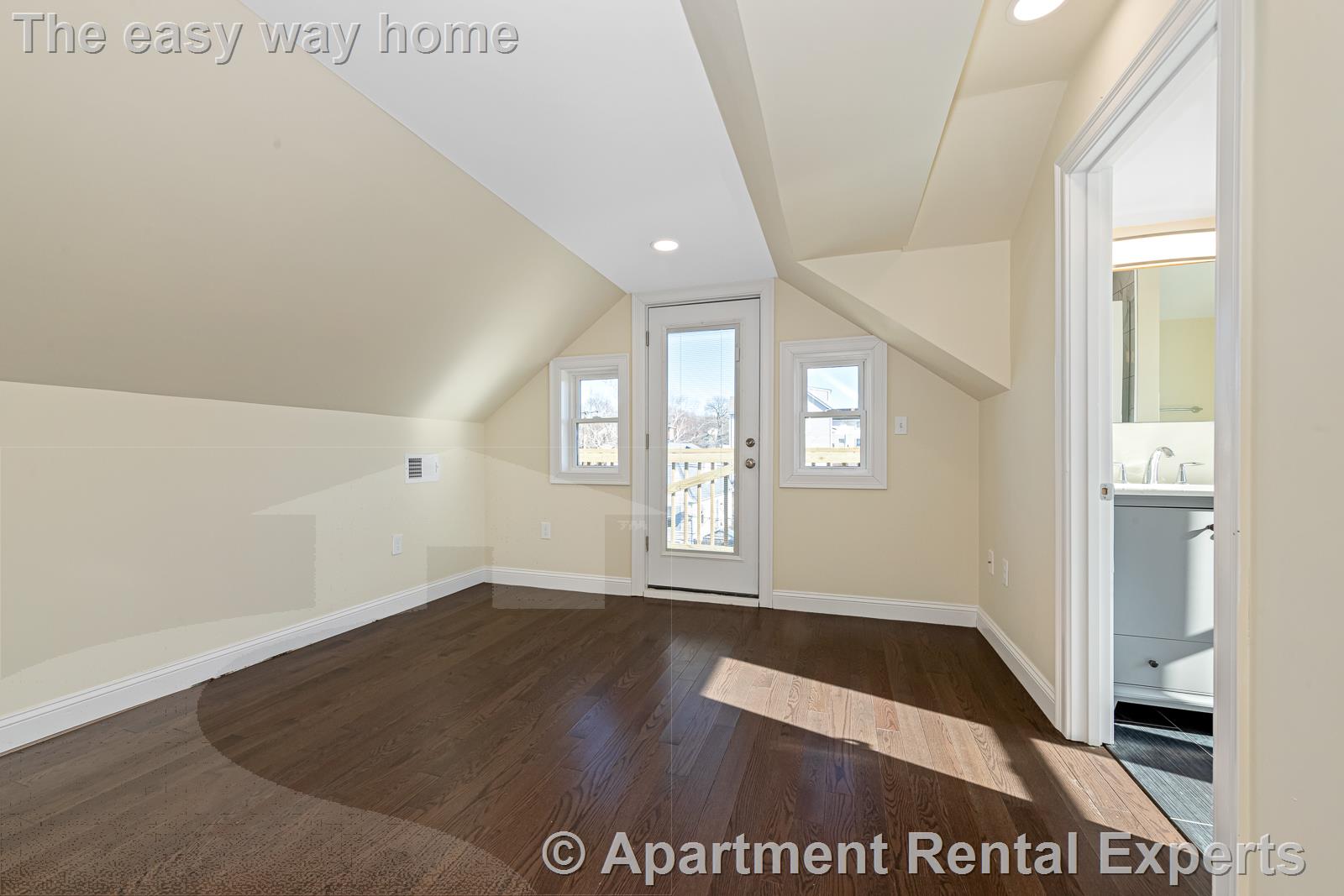 232 Fulton St, Medford Square