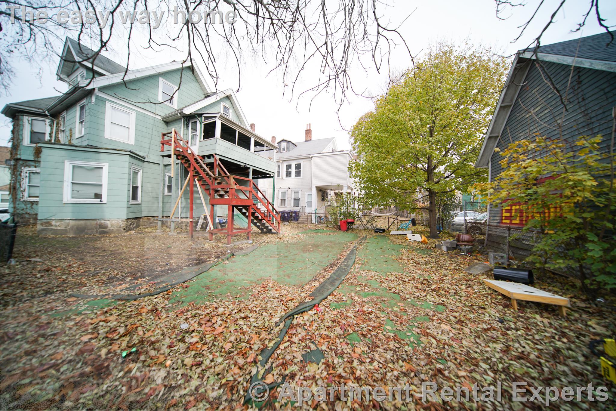 39 Pratt St, Allston