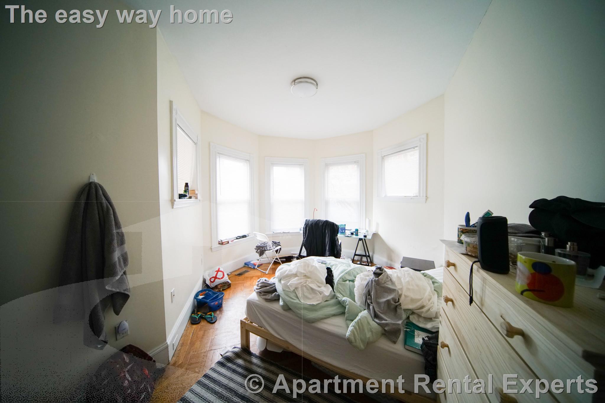 48 Ashford St, Allston