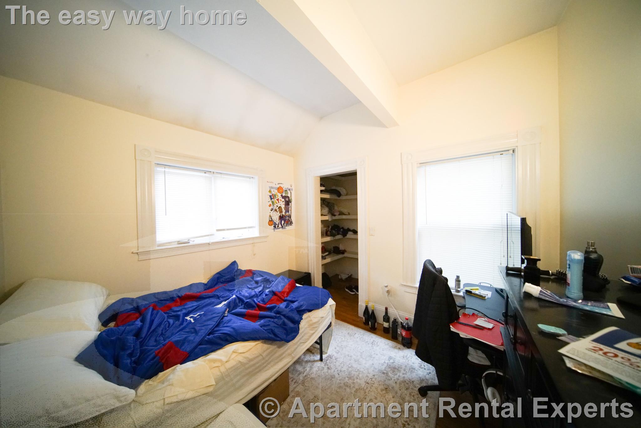 48 Ashford St, Allston