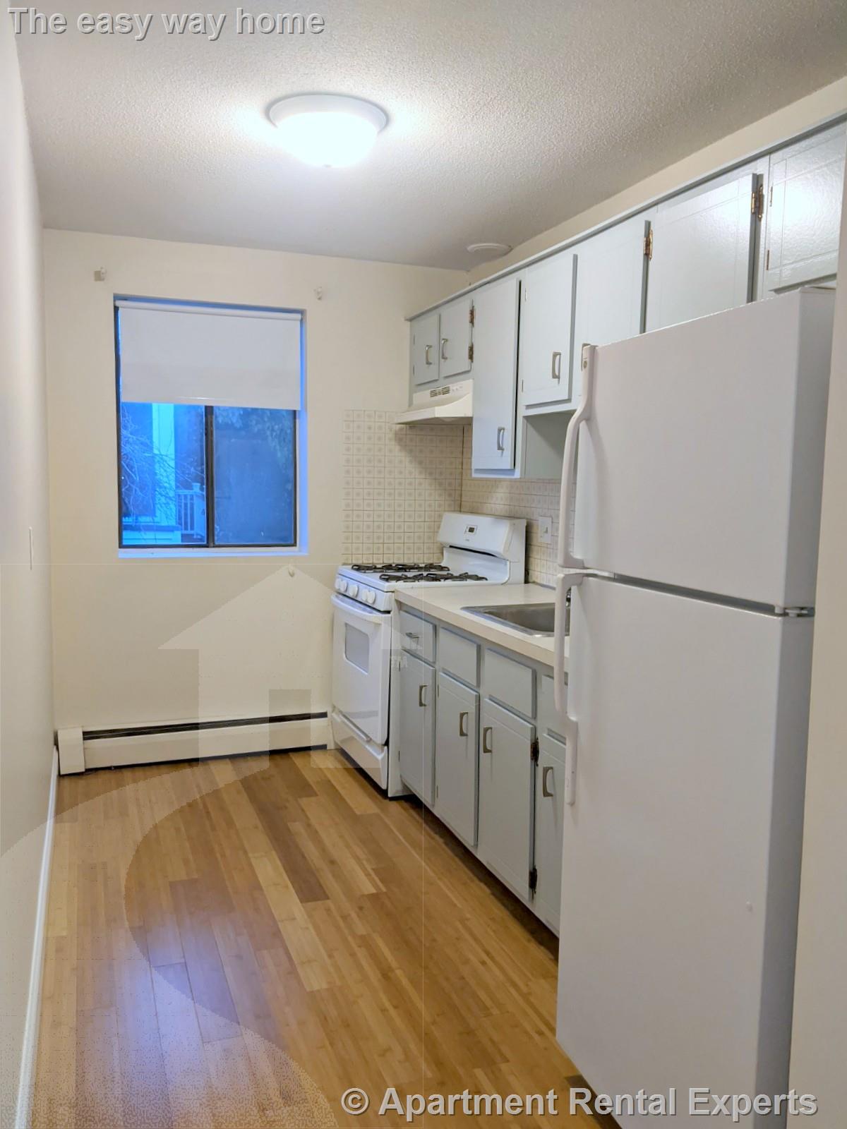 12 Cameron Ave, Davis Square