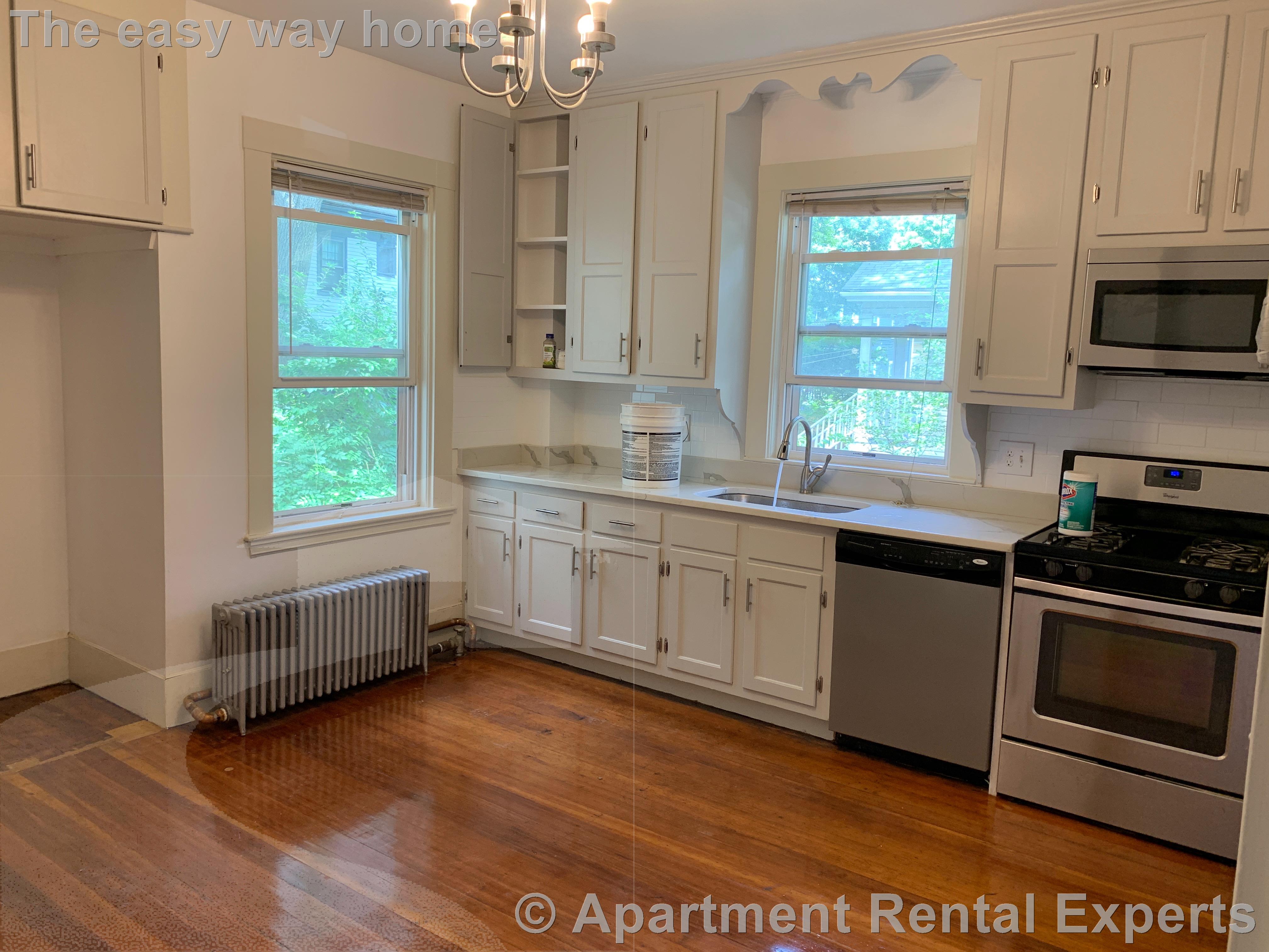 150 Babcock St, Coolidge Corner