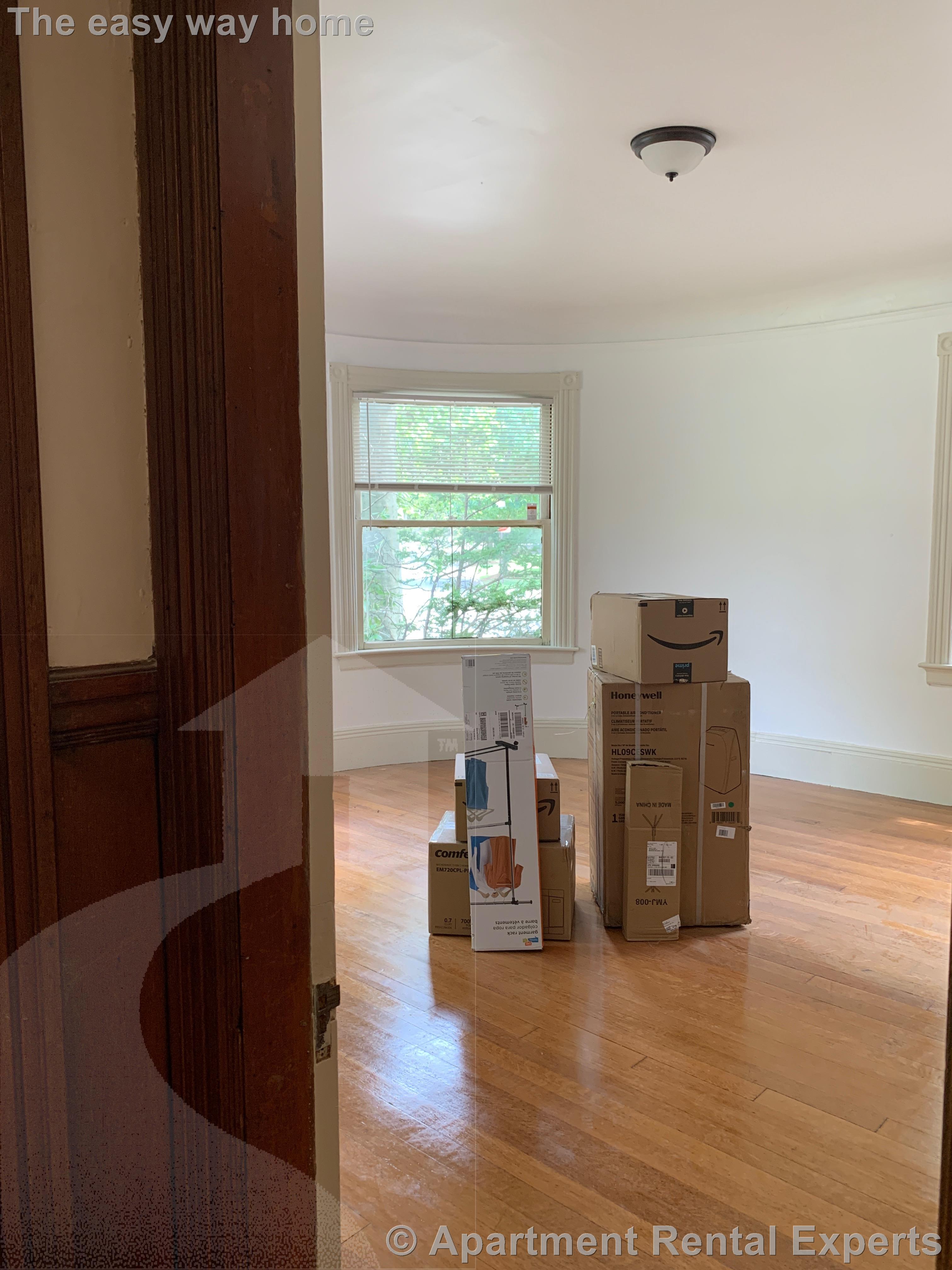 150 Babcock St, Coolidge Corner