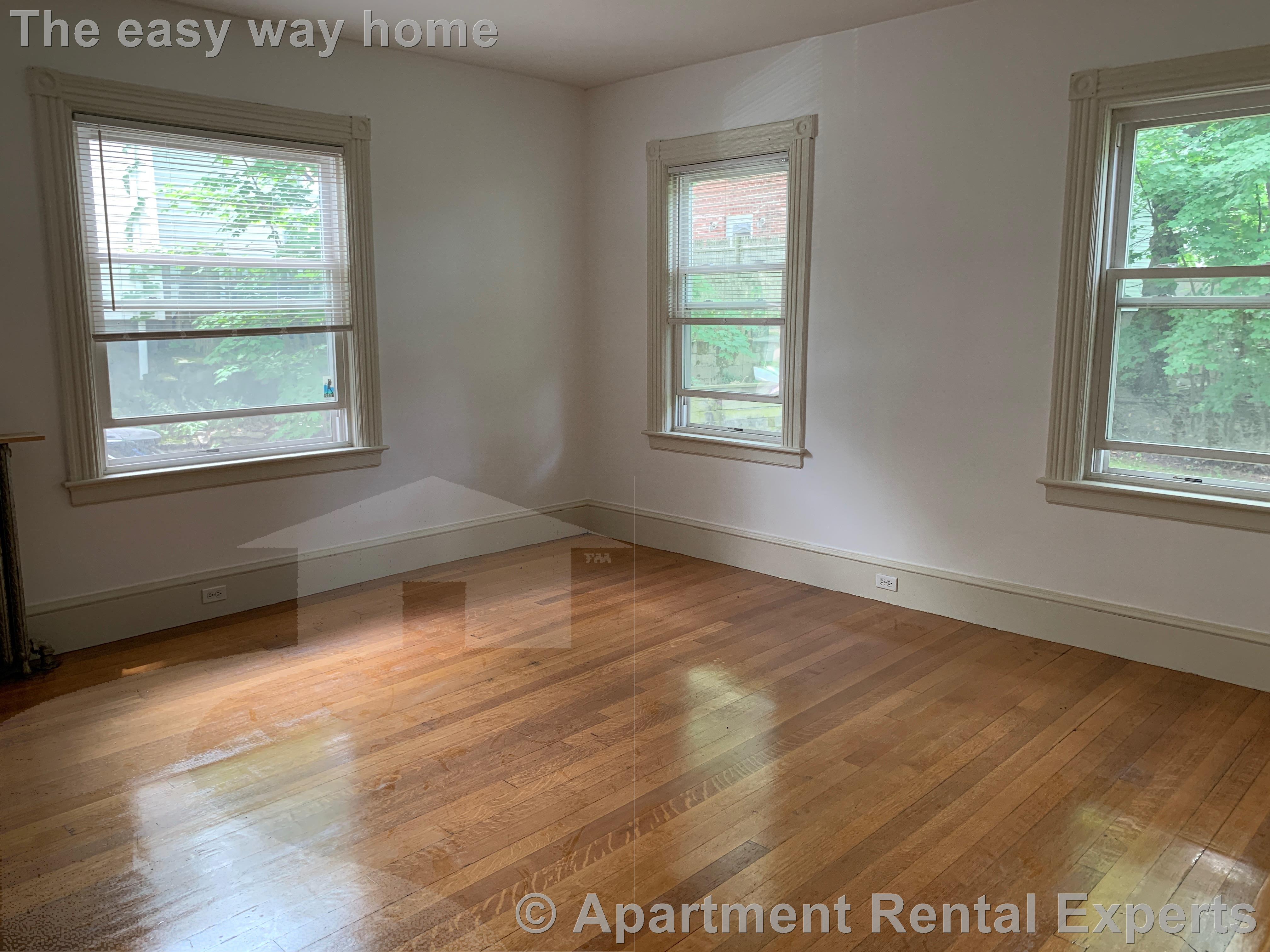 150 Babcock St, Coolidge Corner