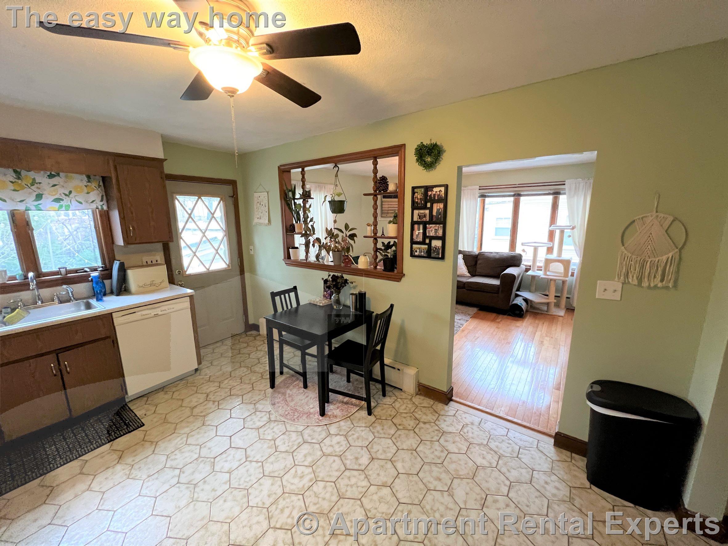 213R Holland St, Davis Square