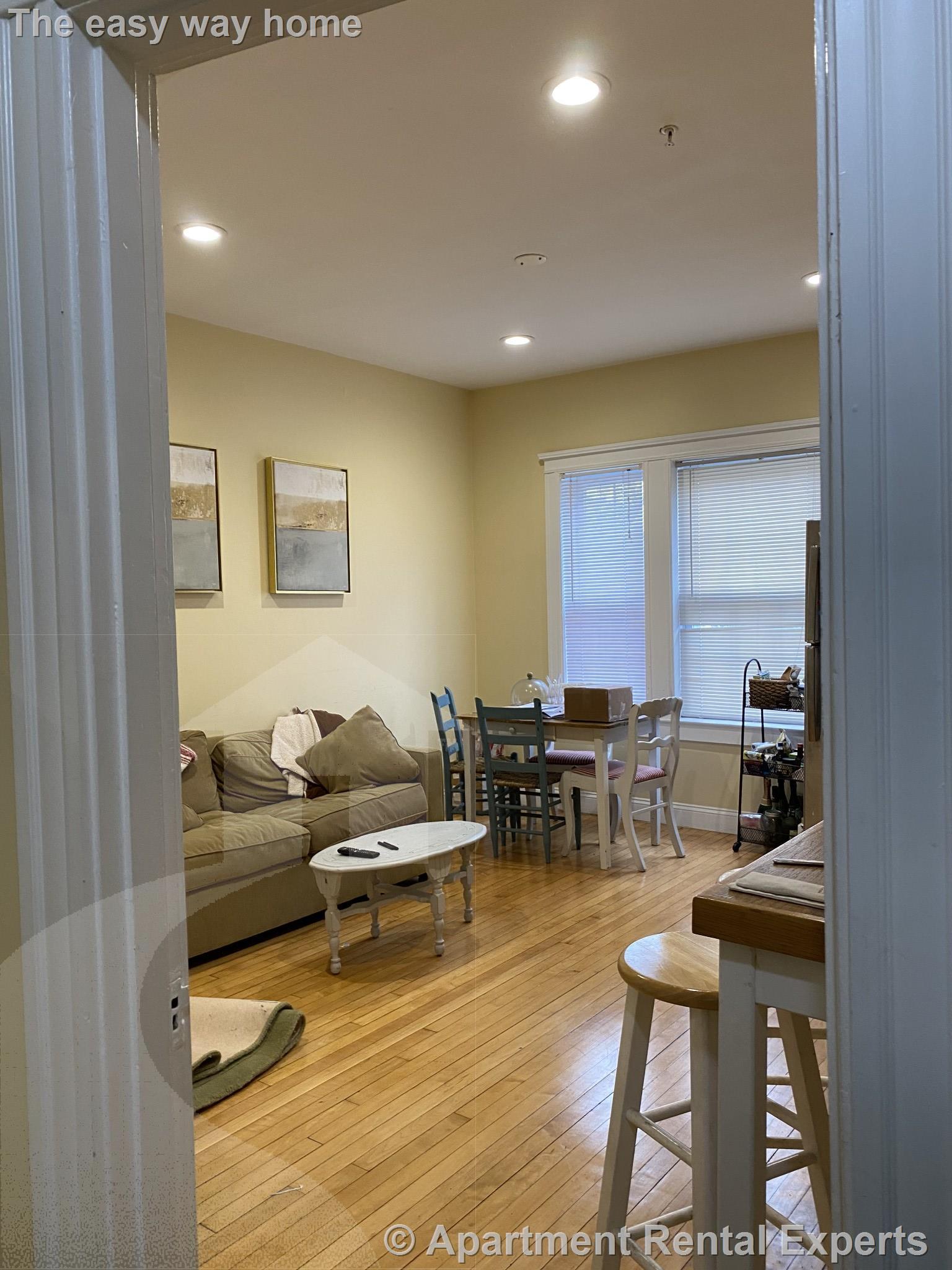 156 Magazine St, Cambridgeport