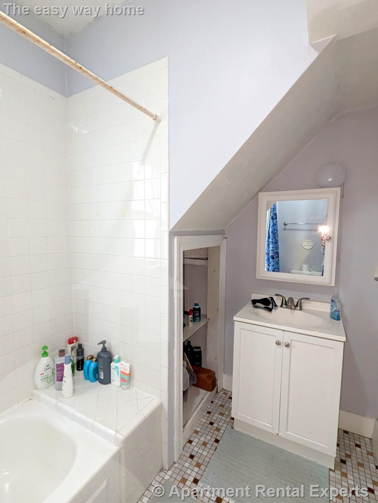 383 Highland Ave, Davis Square