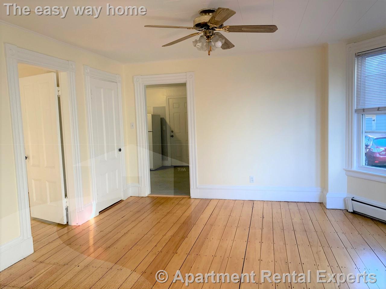 547 Broadway, Ball Square