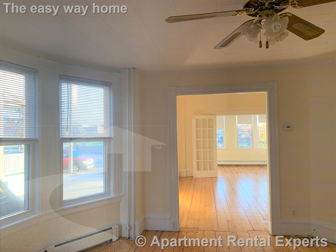 547 Broadway, Ball Square