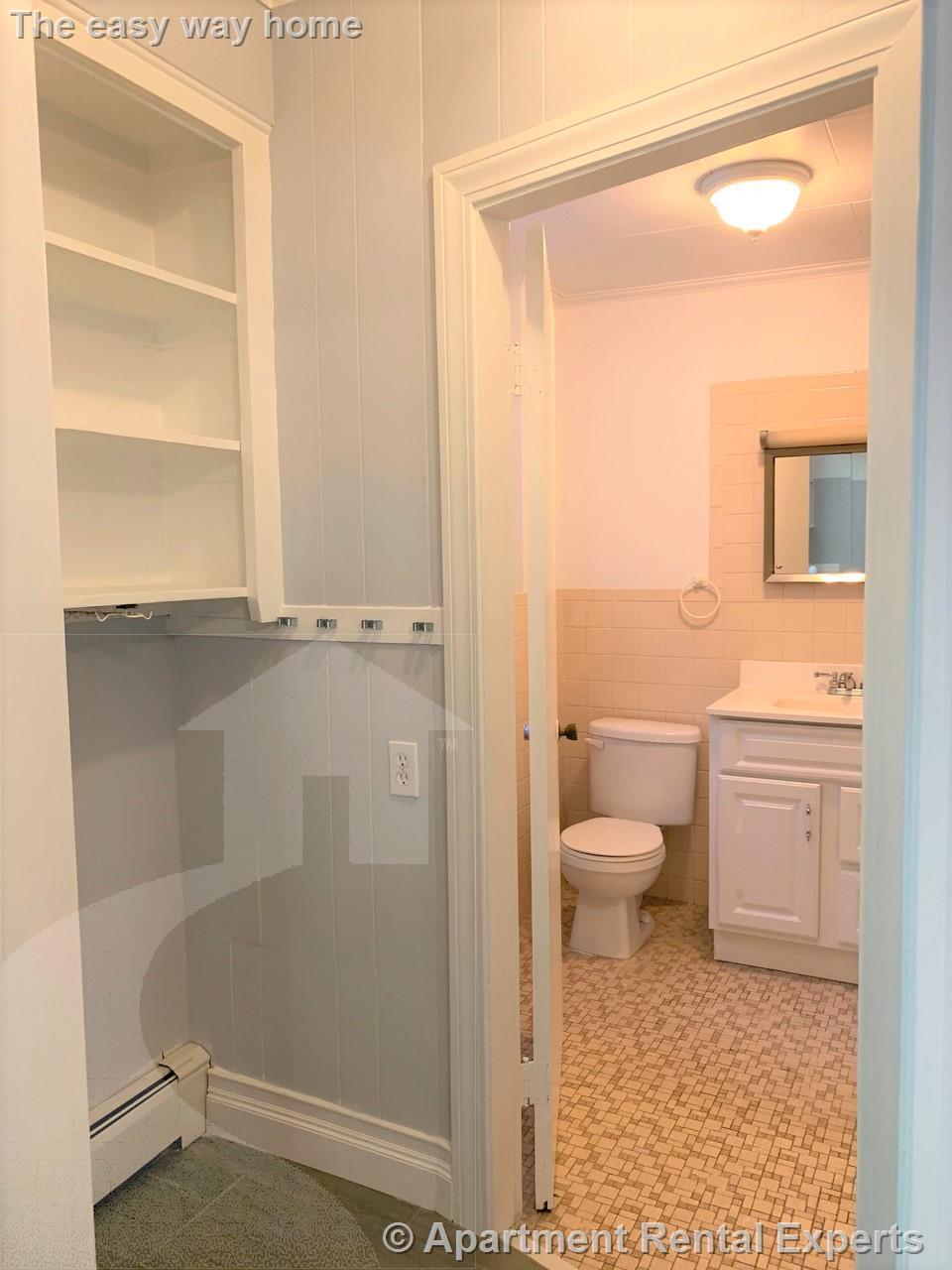 547 Broadway, Ball Square