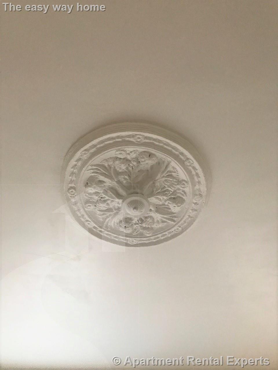 547 Broadway, Ball Square