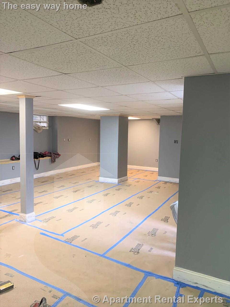 547 Broadway, Ball Square