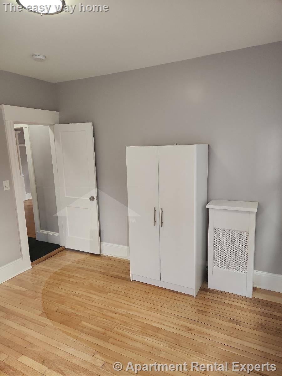 287 Medford St, Winter Hill