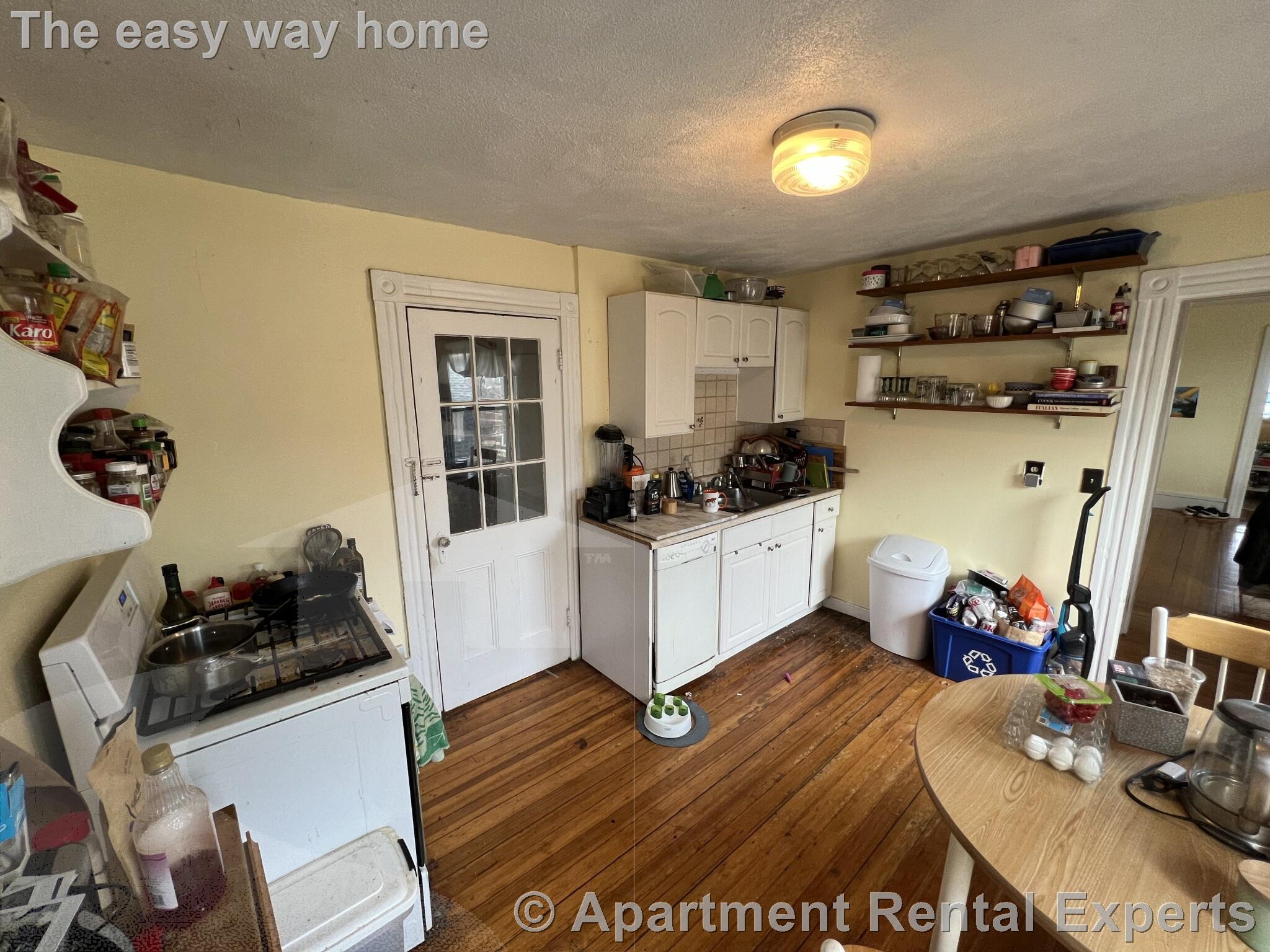 190-192 Holland St, Davis Square