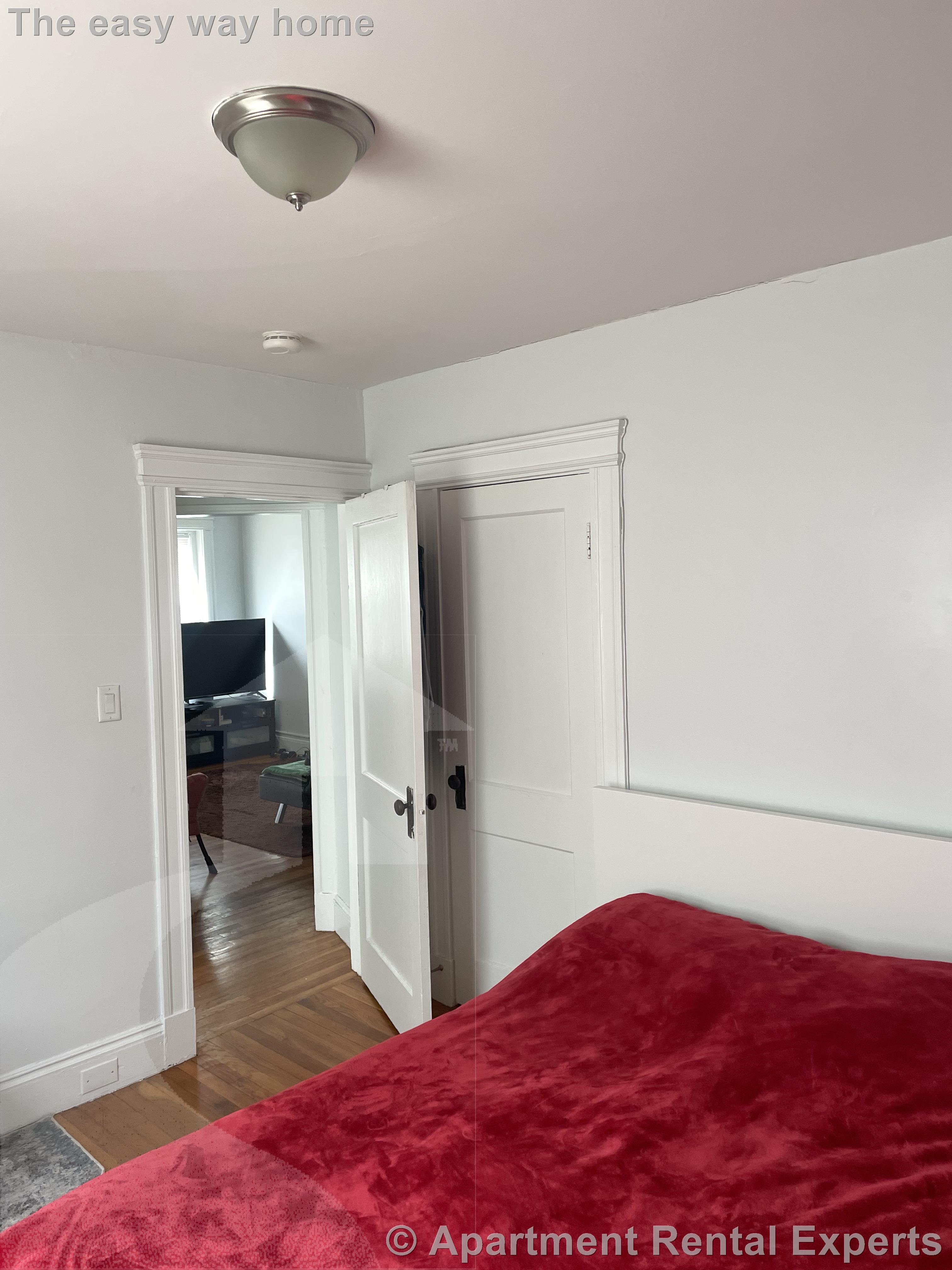 109 Summer St, Malden Center