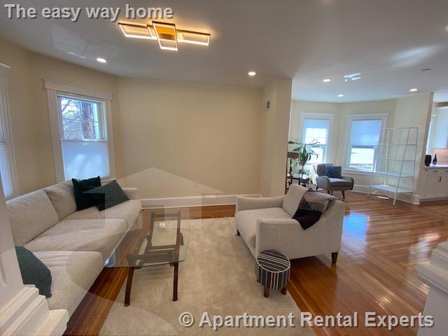 4 Barton St, Teele Square