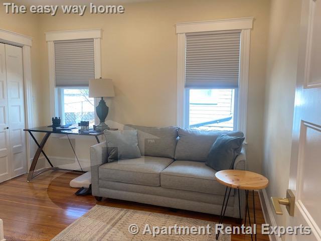 4 Barton St, Teele Square