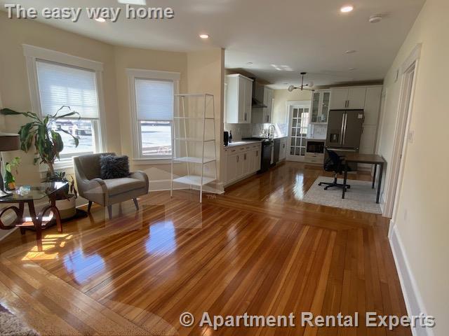 4 Barton St, Teele Square