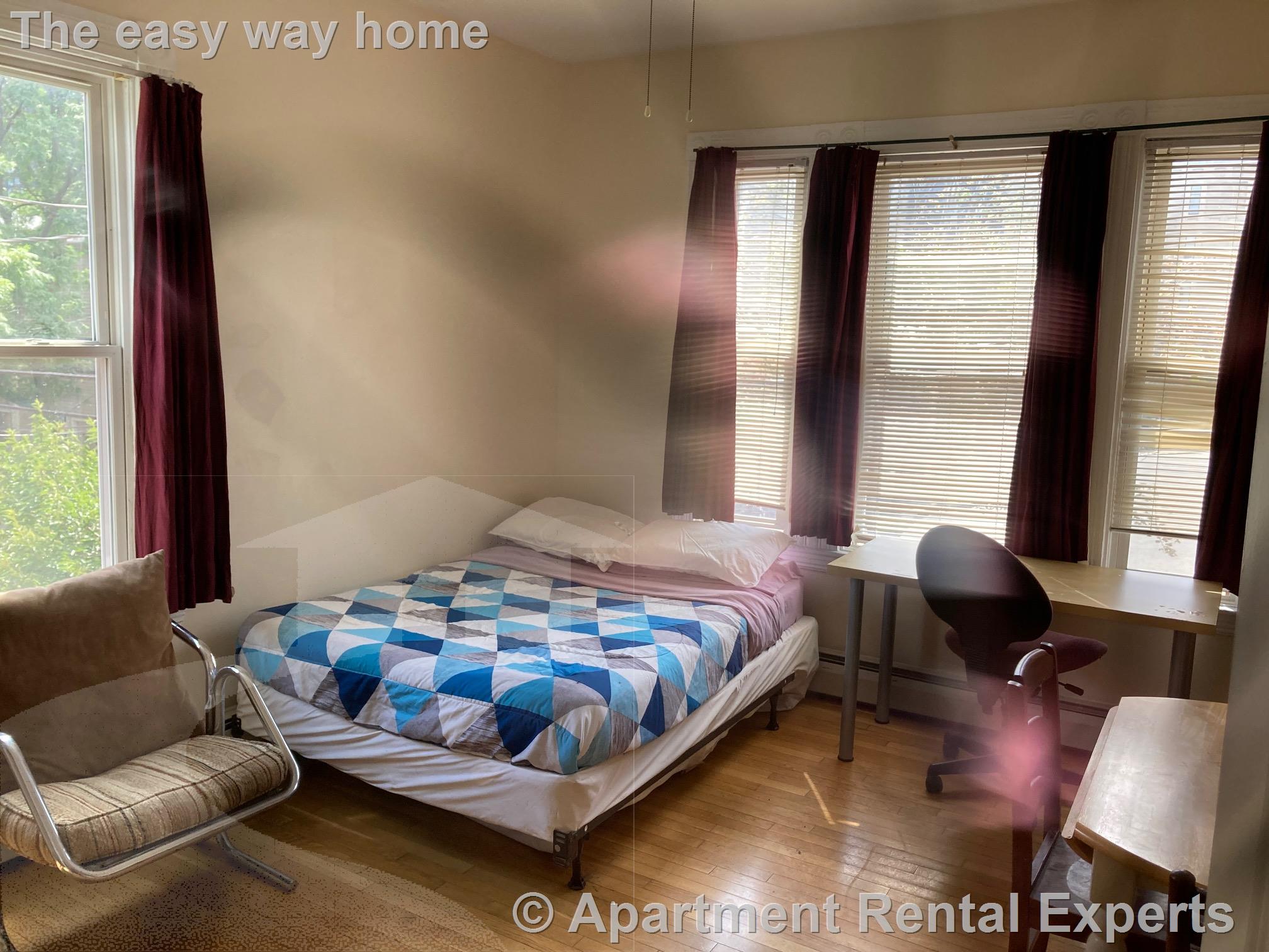 223 Charles St, East Cambridge