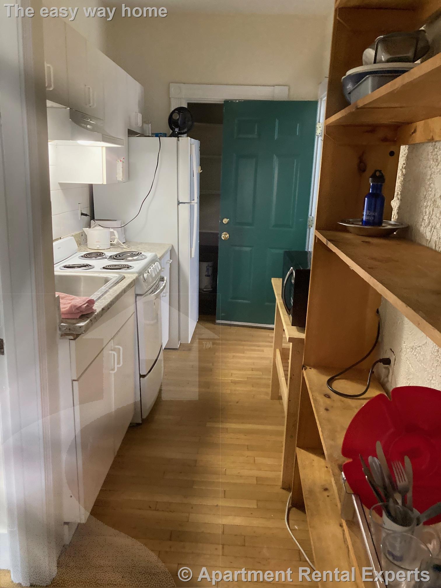 223 Charles St, East Cambridge