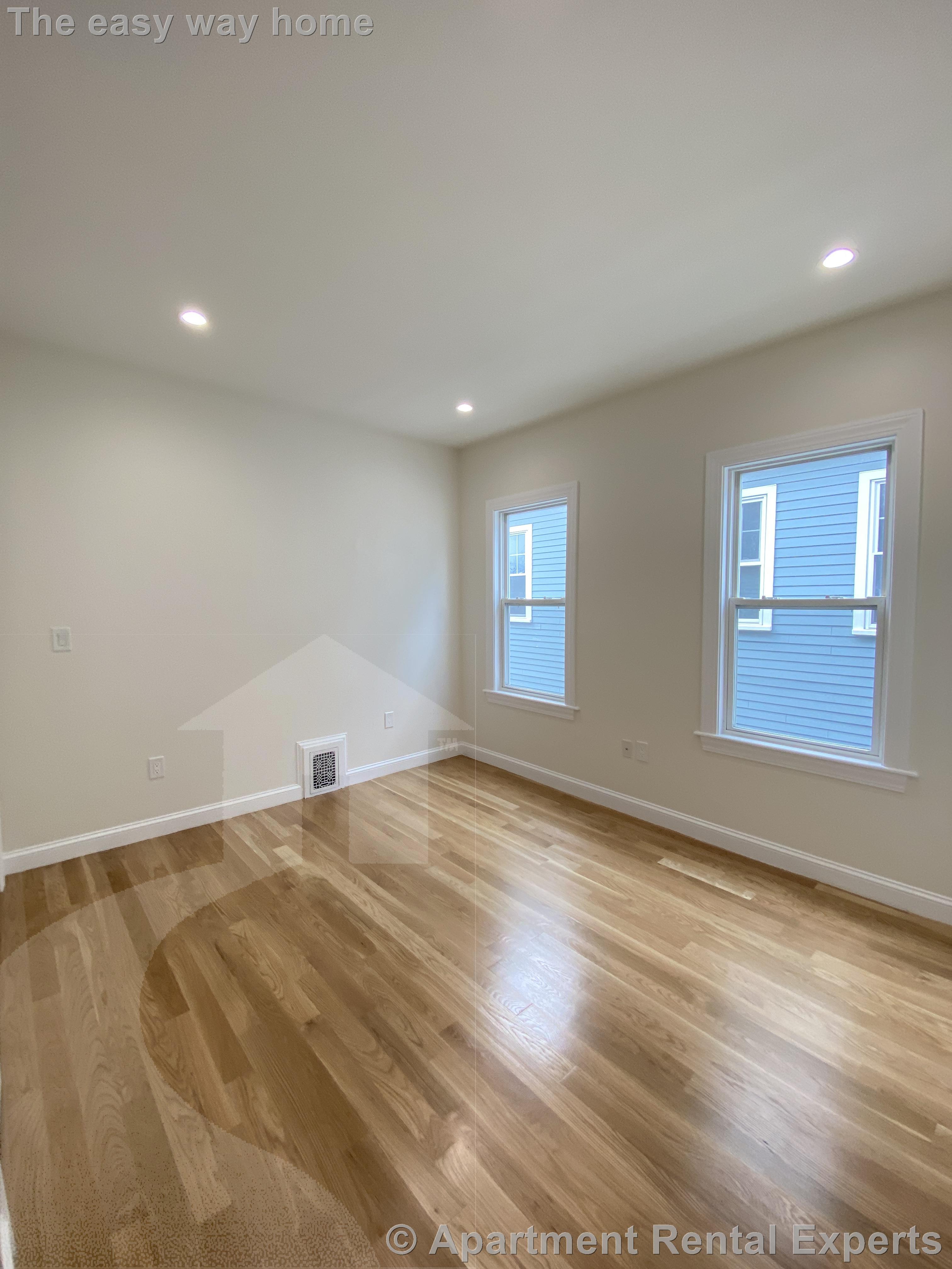 258 Belmont St, Watertown Center