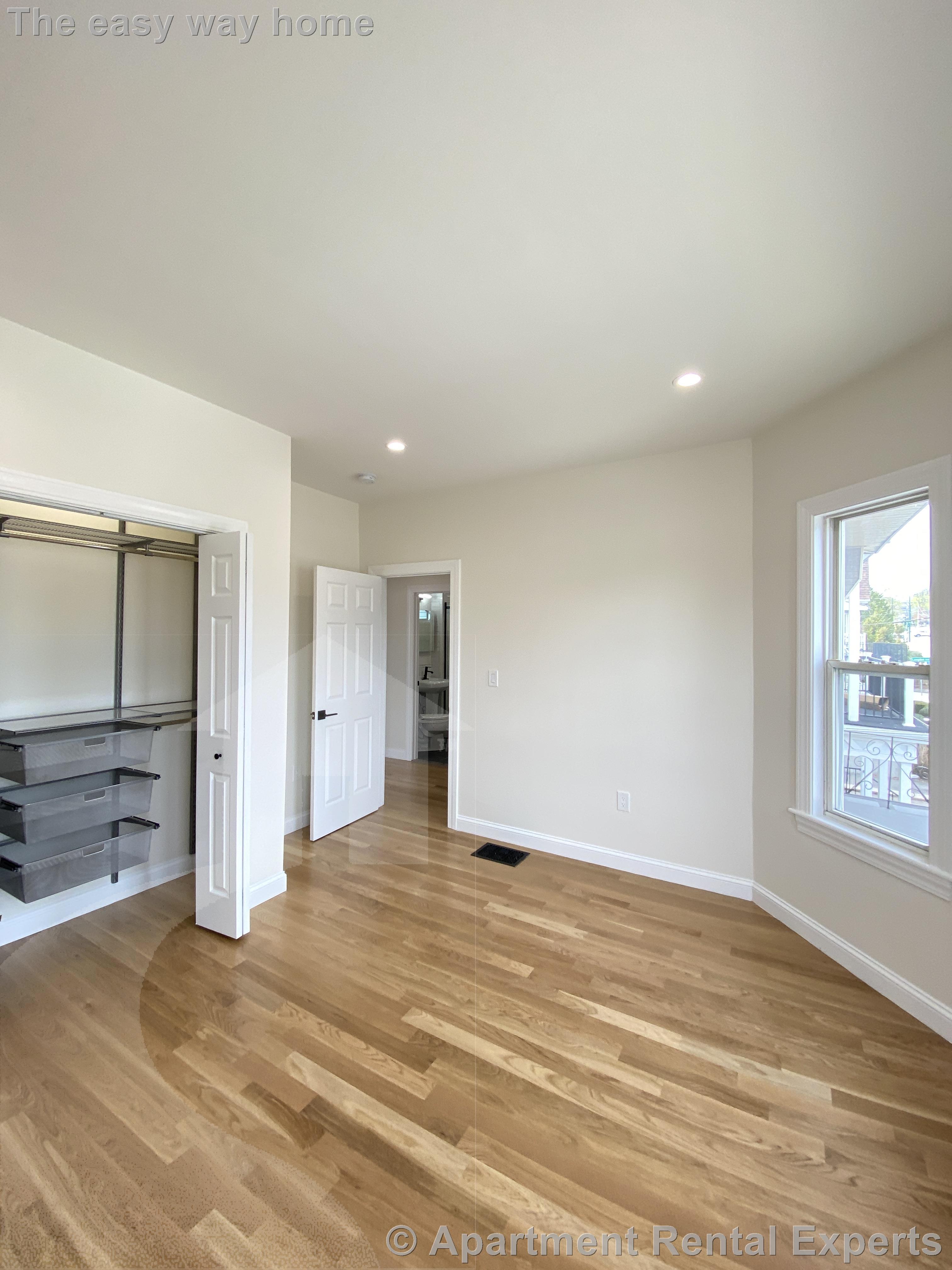 258 Belmont St, Watertown Center