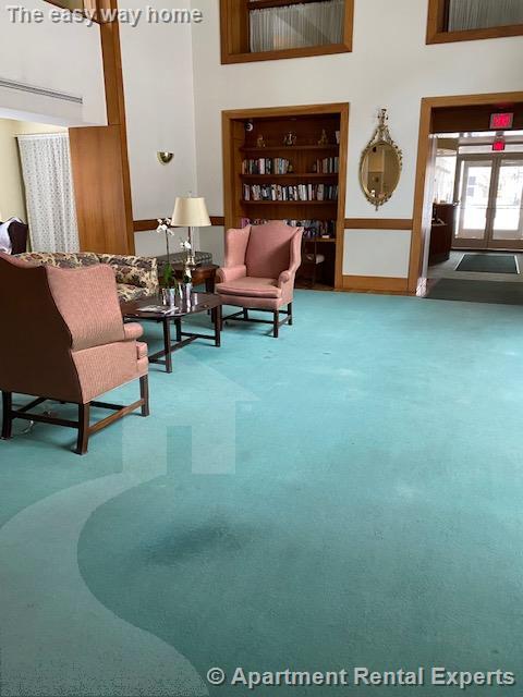 130 Mt Auburn St, Harvard Square