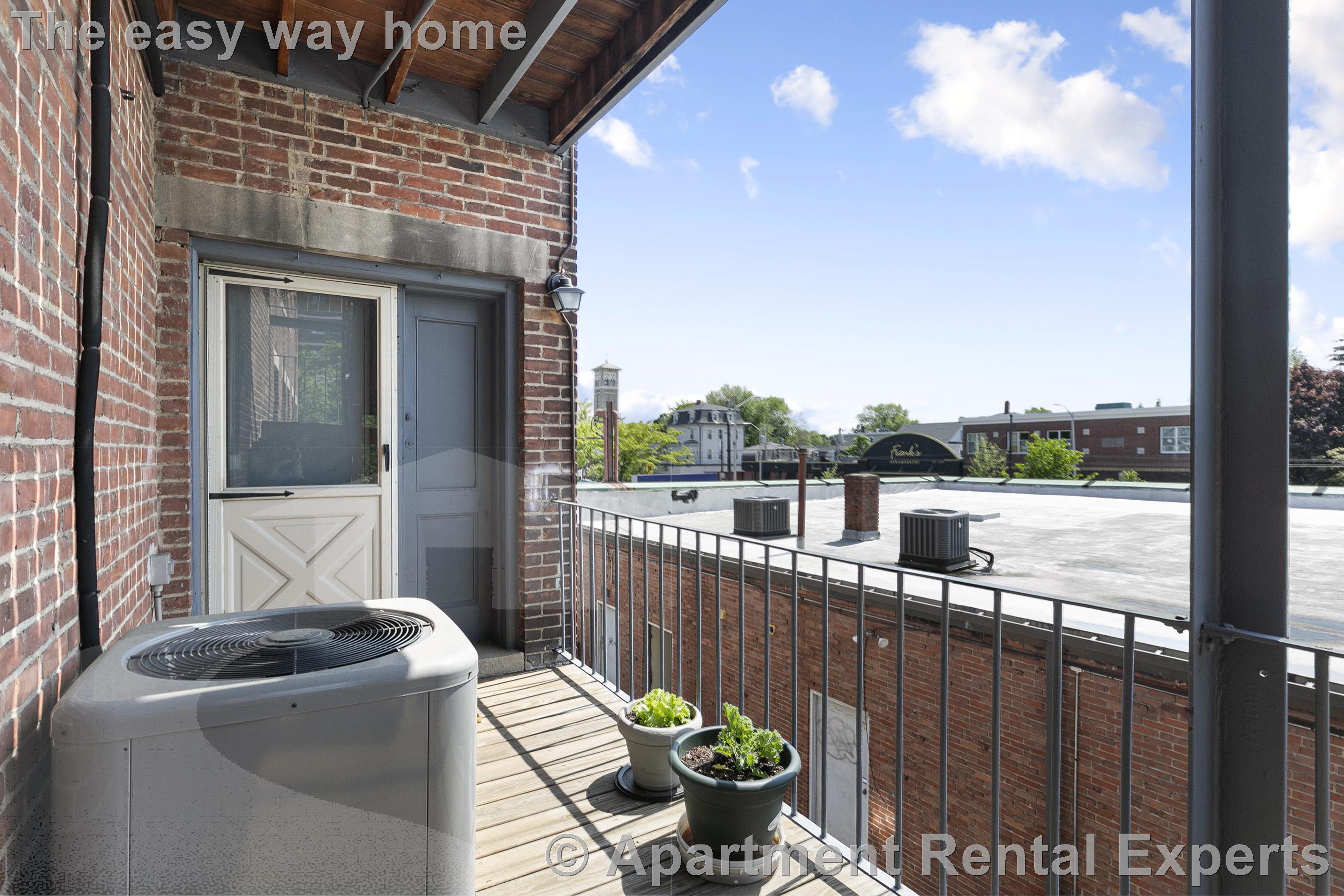 9 Woodbridge St, Davis Square