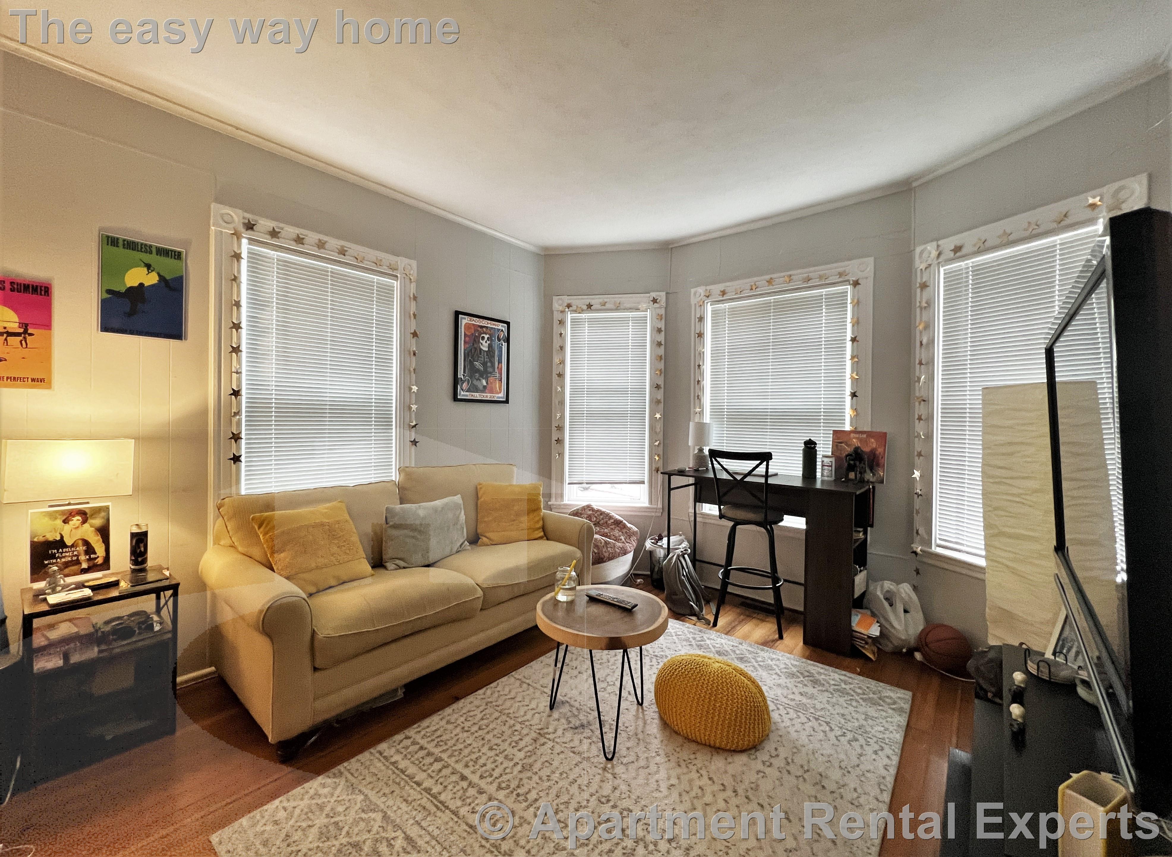 69 Raymond Ave, Tufts